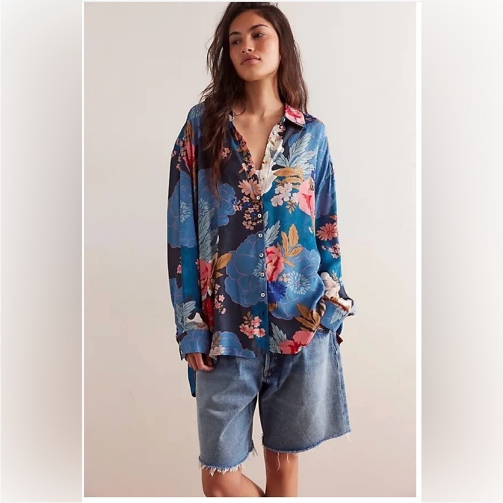 Spell/Free People Tyler Printed Shirt in Blue Shadow Size S. NWT